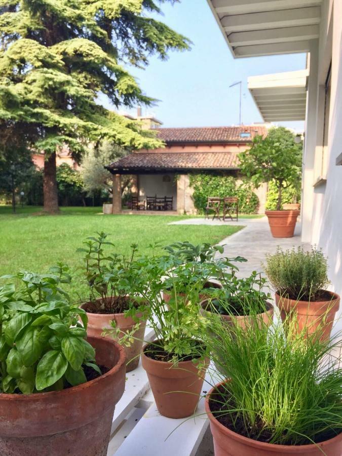 Casa Lunia Guesthouse Mestre Bagian luar foto