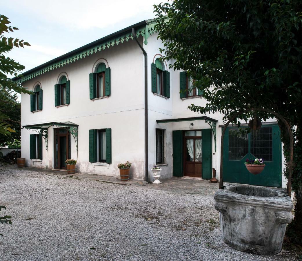 Casa Lunia Guesthouse Mestre Bagian luar foto